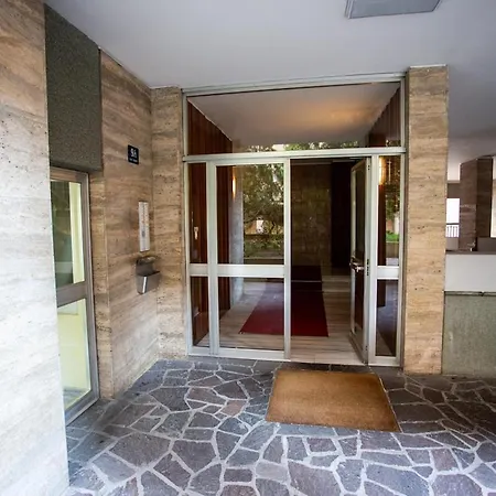 V * Τεργέστη