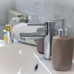 V Apartman Trieszt